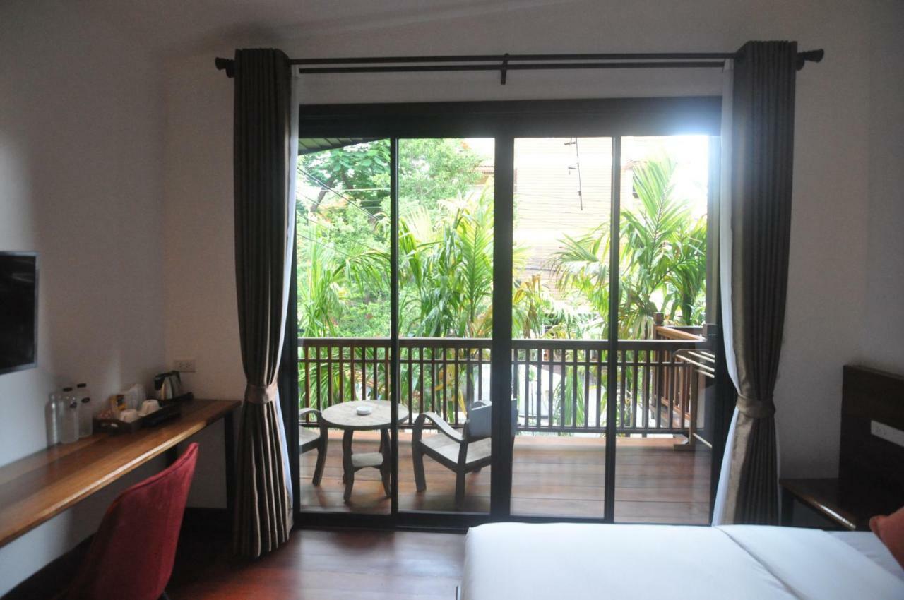The Eight Ratvithi House Hotel Chiang Mai Exterior photo