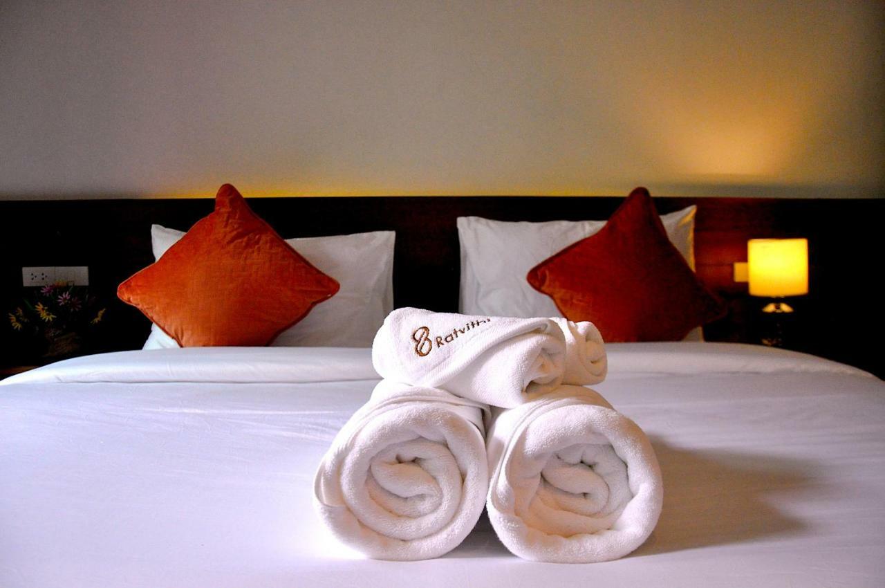 The Eight Ratvithi House Hotel Chiang Mai Exterior photo