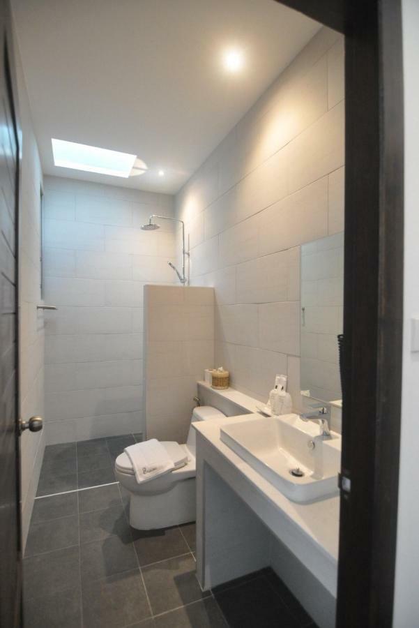 The Eight Ratvithi House Hotel Chiang Mai Exterior photo